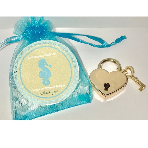 NWT 1 Heart Padlock and 1 Key - Picture 4 of 5